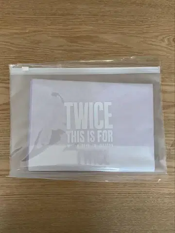 TWICE 이건 서울 콘서트 인천 포토 슬로건이에요.