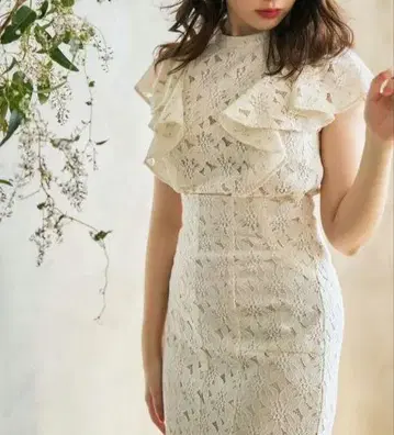 즉시 구매 가능 택 포함 Floral Lace Ruffled Top