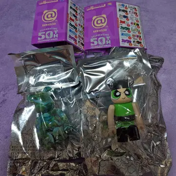 베어브릭 50주년 기념 패턴 & 히어로 뒷면 세트 판매