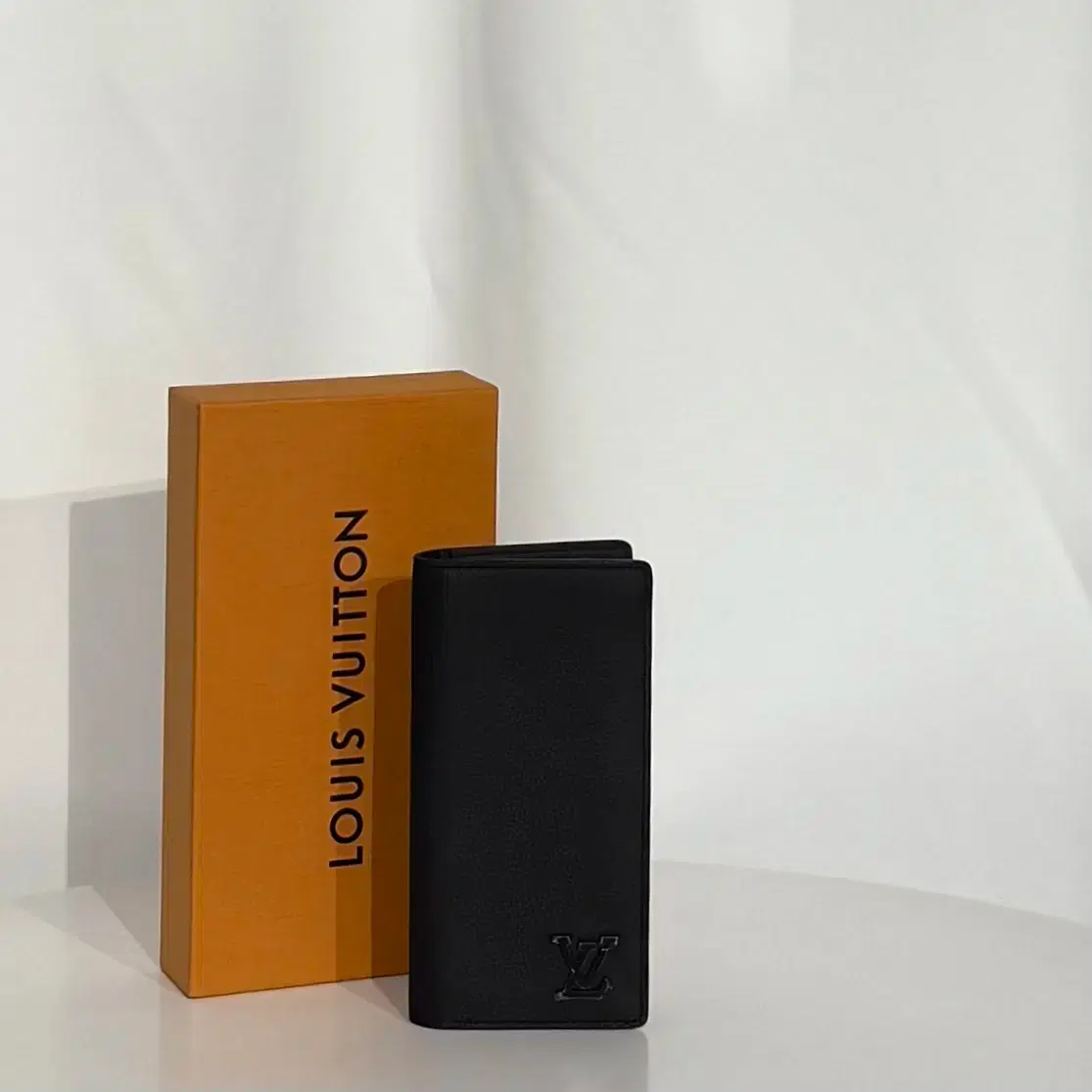 [Unused] Louis Vuitton Aerogram Brazza Long Wallet