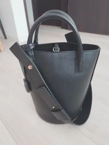 메리 알 테르나 버킷형 가방 BOW