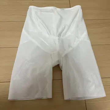 뤽시 브라이덜 이너 마터니티