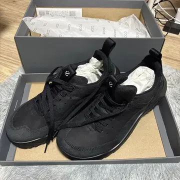 ECCO 천연 가죽 블랙 아웃도어 스니커즈 26.5cm