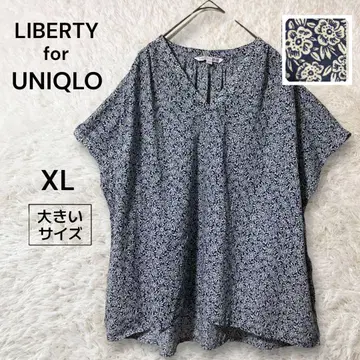 LIBERTY 유니클로 V넥 꽃무늬 프렌치 슬리브 티셔츠 T셔츠