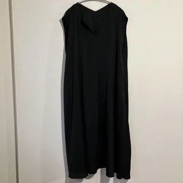 ATSURO TAYAMA 블랙 새틴 원피스 프렌치 슬리브