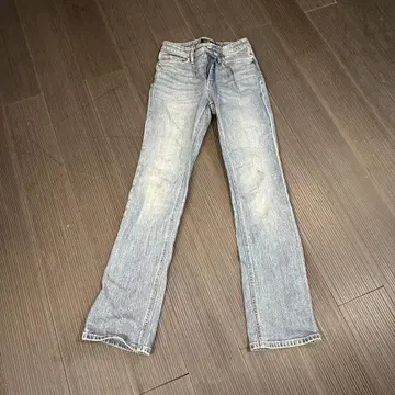 랄프 로렌 데님 사이즈 0, 무릎 부분에 오염이 있습니다.