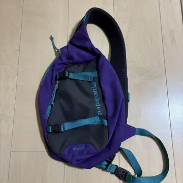 [ patagonia 바디 백 ] Atom 8L 단종 보라색