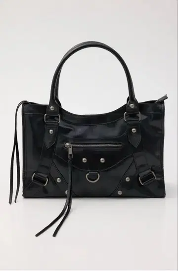 SLY STUDS BIG HAND 백 BLK