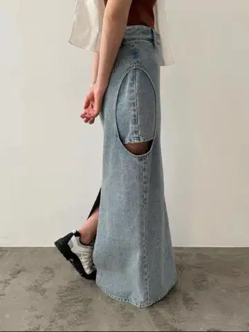 CLANE CIRCLE CUT LAYERED DENIM SKIRT