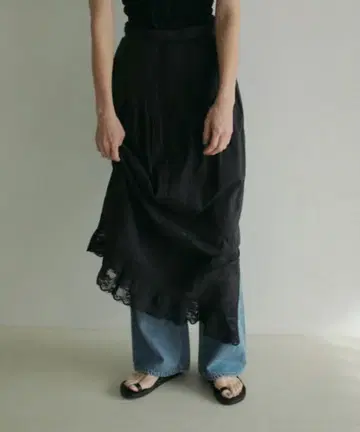아누케 / 터크 레이스 스커트