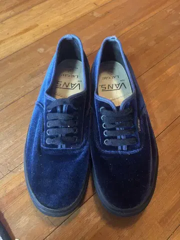 VANS 네이비 스니커즈