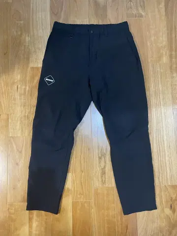 당일 발송 FCRB TEAM SLACKS 블랙 S 사이즈