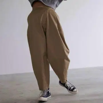 나라 치노 팬츠 S 베이지