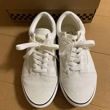 VANS 화이트 스니커즈