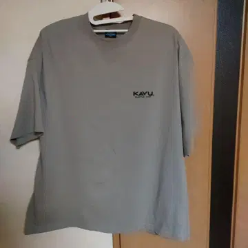 KAVU 그레이 티셔츠 뒷면 프린트