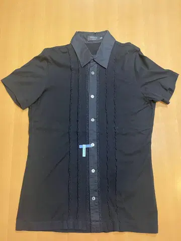 EPoca Uomo 블랙 반팔 셔츠