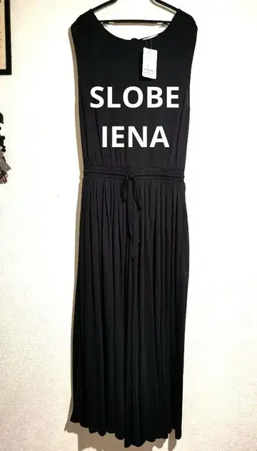 SLOBEIENA 슬로브 이에나 올인원 살로펫 블랙 택 포함 새상품