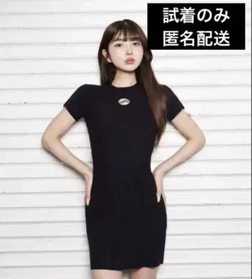 [ 새상품급 완판템 ] Darich 다리치 엠블럼 리브 니트 미니 원피스