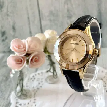 [레어.] Swarovski 스와로브스키 손목시계 옥테아 골드