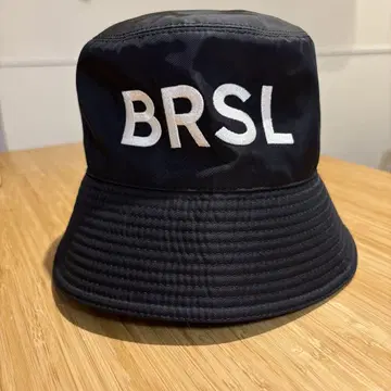 BRSL 로고 자수 버킷 햇 검정