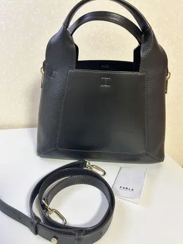 훌라 FURLA 토트백 GILDA 질다 M
