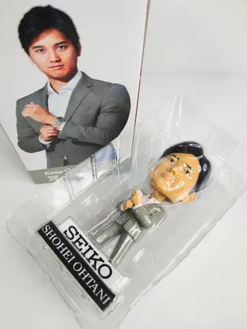 세이코 오타니 쇼헤이 피규어 수트 모습