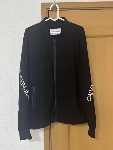 [새상품급] Calvin Klein Jeans 나일론 자켓 블랙