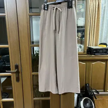 베이지 와이드 팬츠 밴딩 끈 포함