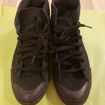 컨버스 블랙 하이컷 스니커즈