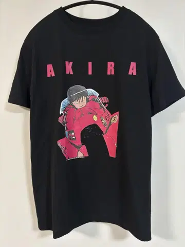 새상품급 AKIRA 프린트 티셔츠