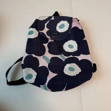 마리메 우니코 백팩