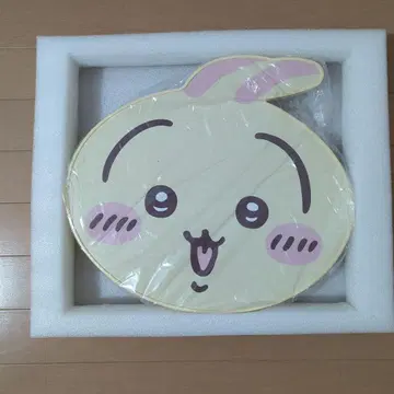 치이카와 얼굴 접이식 미니 테이블 토끼