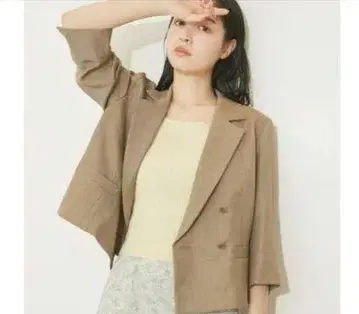 초품격 단축형 7부 소매 봄여름 재킷 브라운