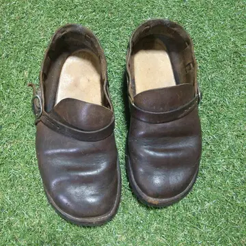 오로라 슈즈 가죽 신발