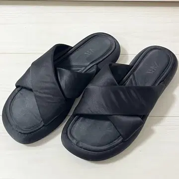 [ZARA] 샌들 빅 사이즈 41 새틴 블랙 심플 플랫