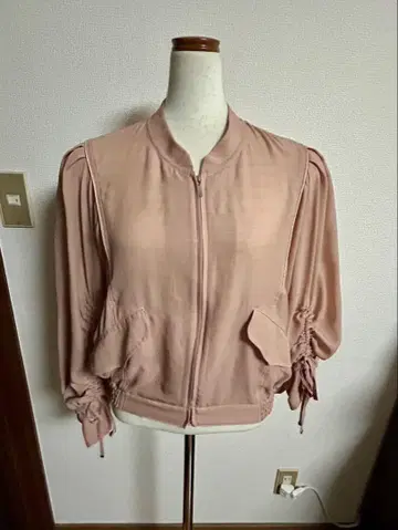 LILY BROWN 볼륨 시어 슬리브 블레이저