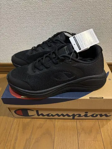 Champion 블랙 스니커즈