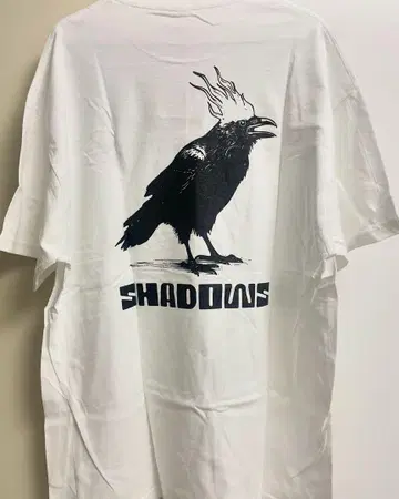 [미사용 새상품] SHADOWS CROW tee 화이트/XL 사이즈