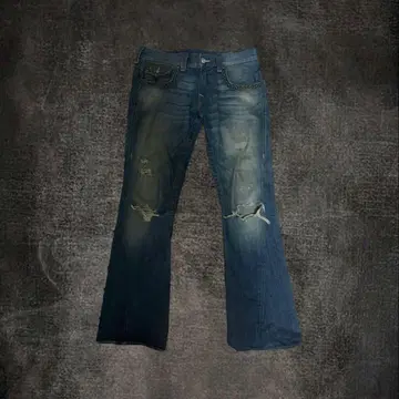 TRUE RELIGION 데미지 플레어 데님