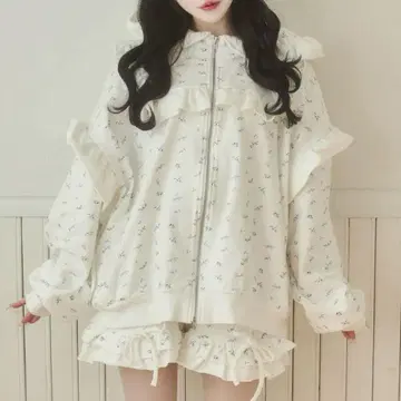 [미사용 새상품] Whinny 셋업 베이비플라워 프린세스 꽃무늬