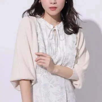택 포함 새상품 Apuweiser-riche 리본 볼레로 가디건 베이지