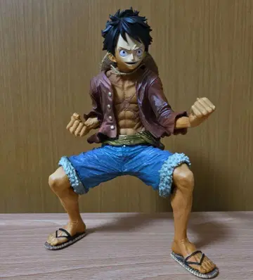 원피스 15주년 기념 몽키 D. 루피 피규어