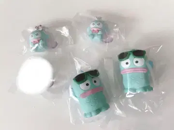 감성적인 큐트한 액세서리, 선글라스와 잘 어울리는 피규어, 한기동