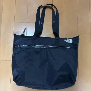 더 노스페이스 블랙 토트백