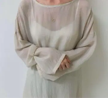 Fiblil T 블라우스