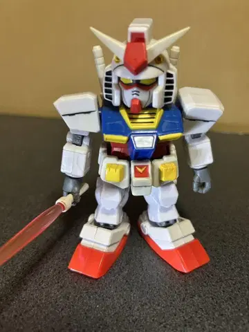 RX-78-2 건담 피규어