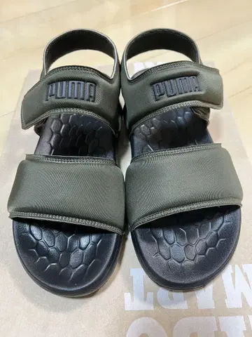 푸마 소프트 라이드 샌들 27cm 올리브