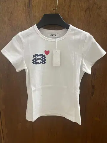 미품 AEAE 티셔츠 여성용 화이트