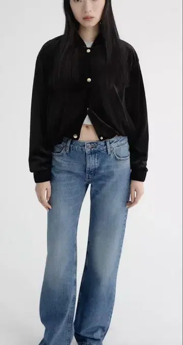 택 포함 미사용 새상품 ZARA 벨벳 봄버 자켓 블랙 M