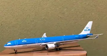 1/400 Phoenix Models KLM A330-300/PH-AKE